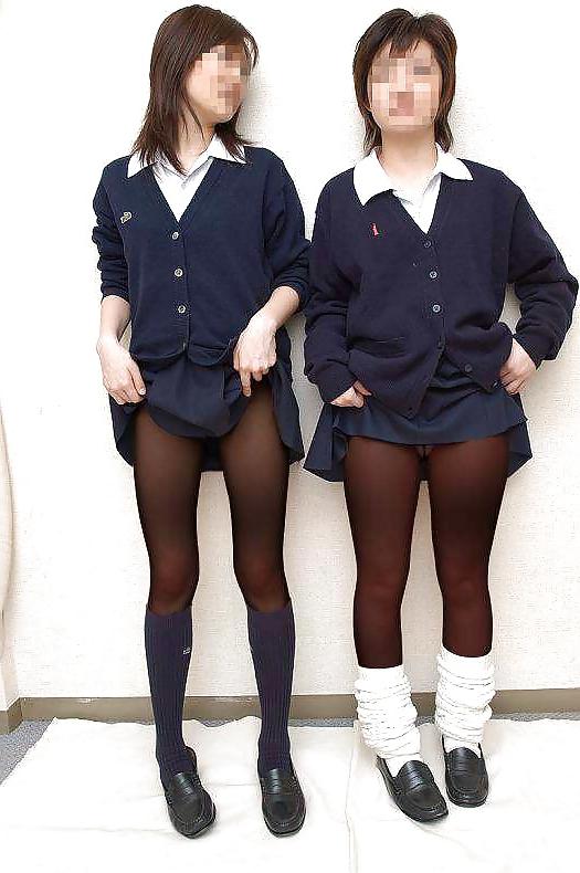 25P Mix of Asian girls 4
