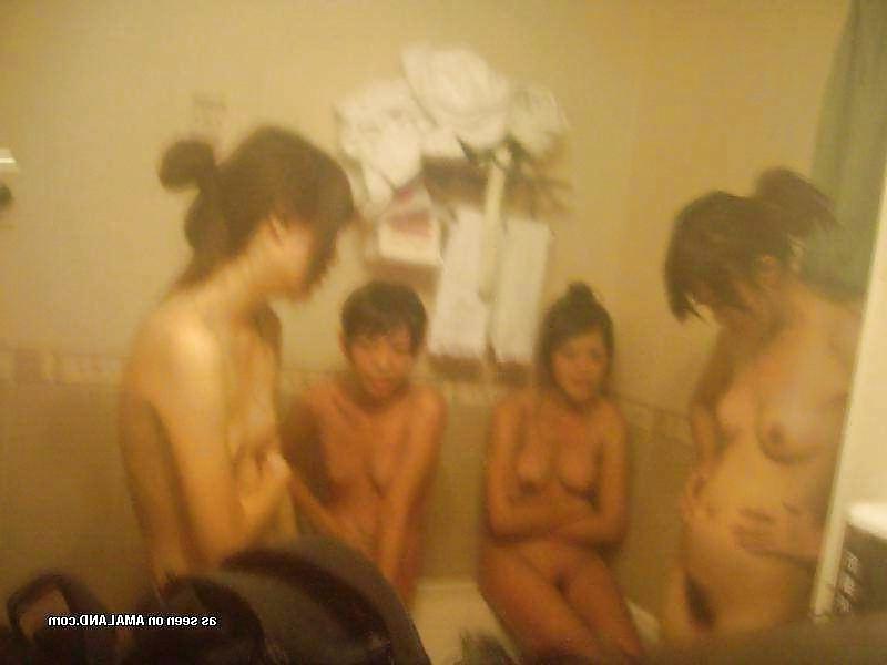15P Asian teen girlfriends having a nude bath