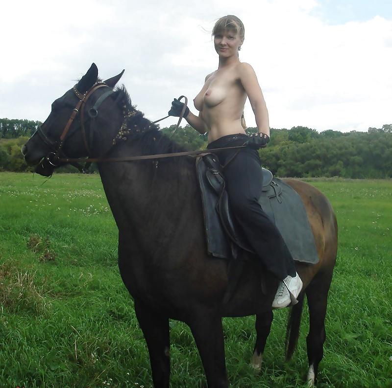 19P Russische MILF über die Natur