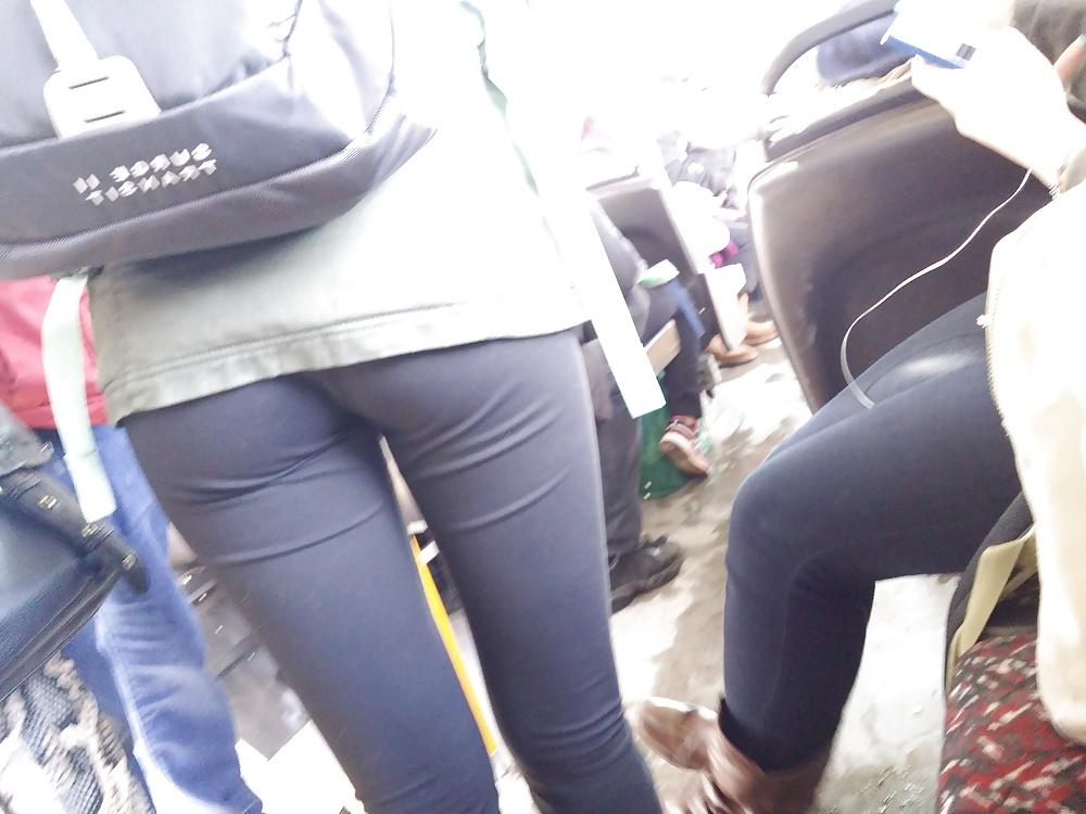 25P Hot women in public 