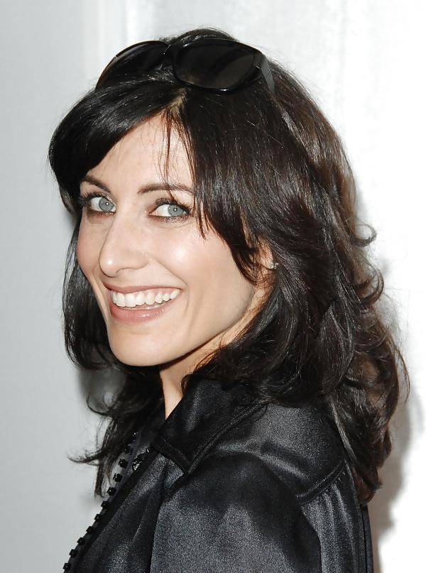 25P Lisa Edelstein aka Dr. Lisa Cuddy 4th