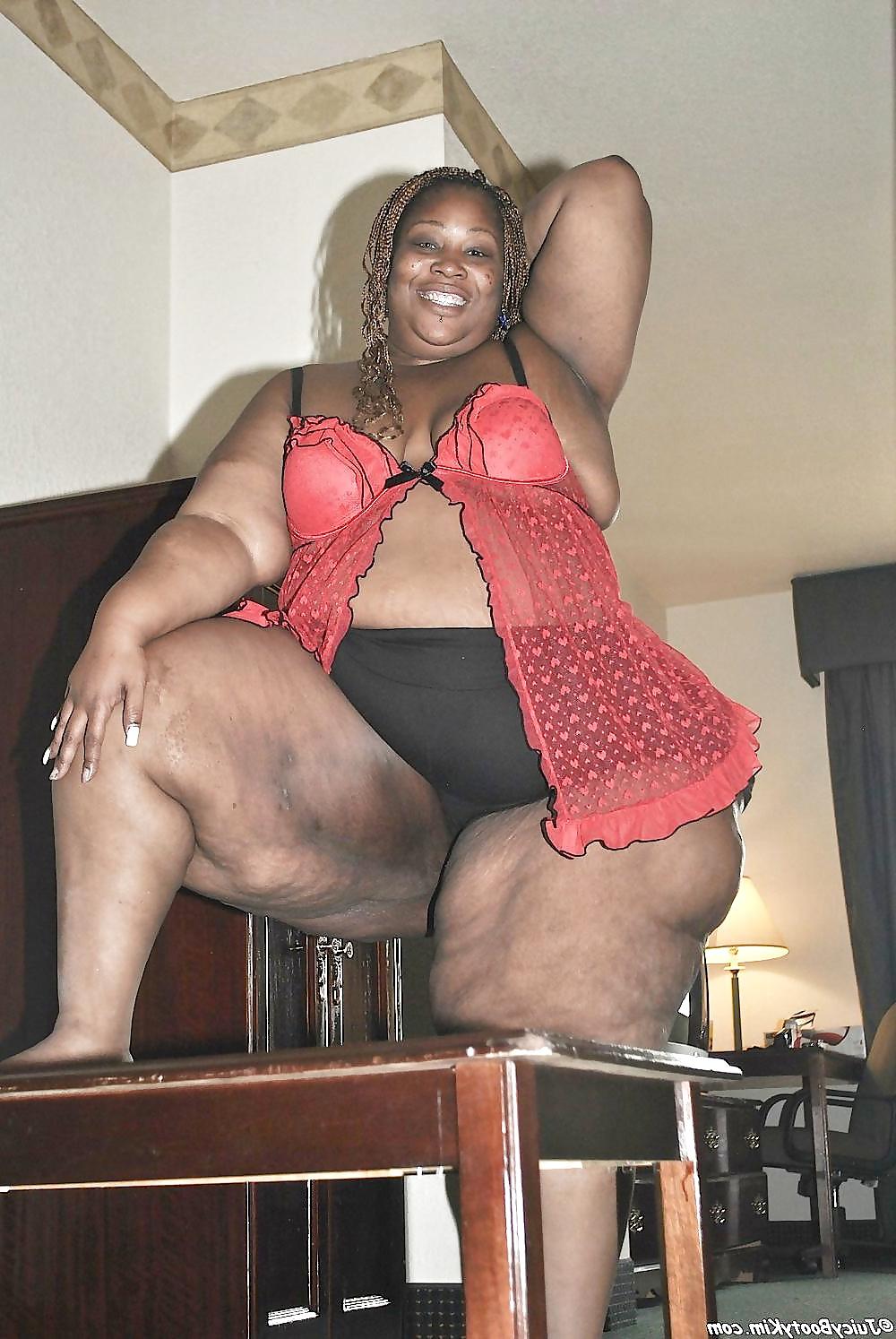 15P Ebony-Latina-Asian BBWs: League Of Extraordinary Women #63