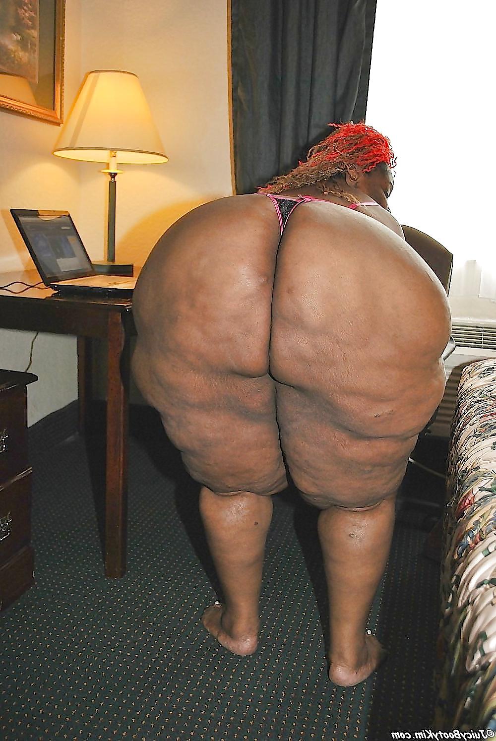 15P Ebony-Latina-Asian BBWs: League Of Extraordinary Women #63