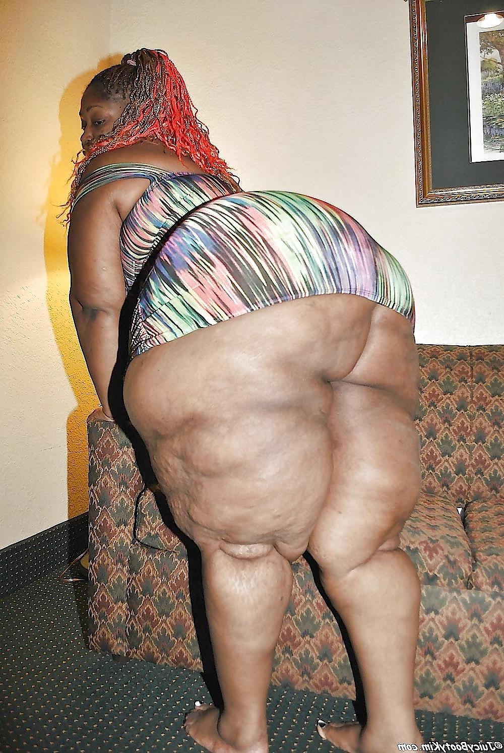 15P Ebony-Latina-Asian BBWs: League Of Extraordinary Women #63