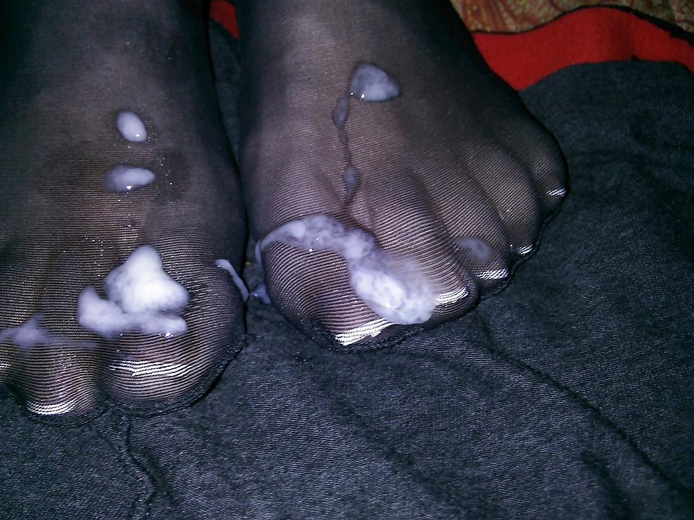 11P Me cumming on nylon covered feet
