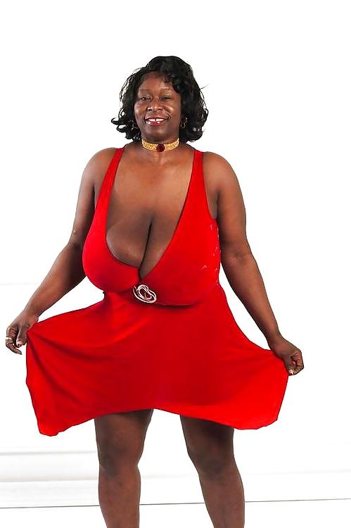 20P AMATEUR REIFT OMAS, BBW, GROßE BRÜSTE, GROßER ARSCH 45