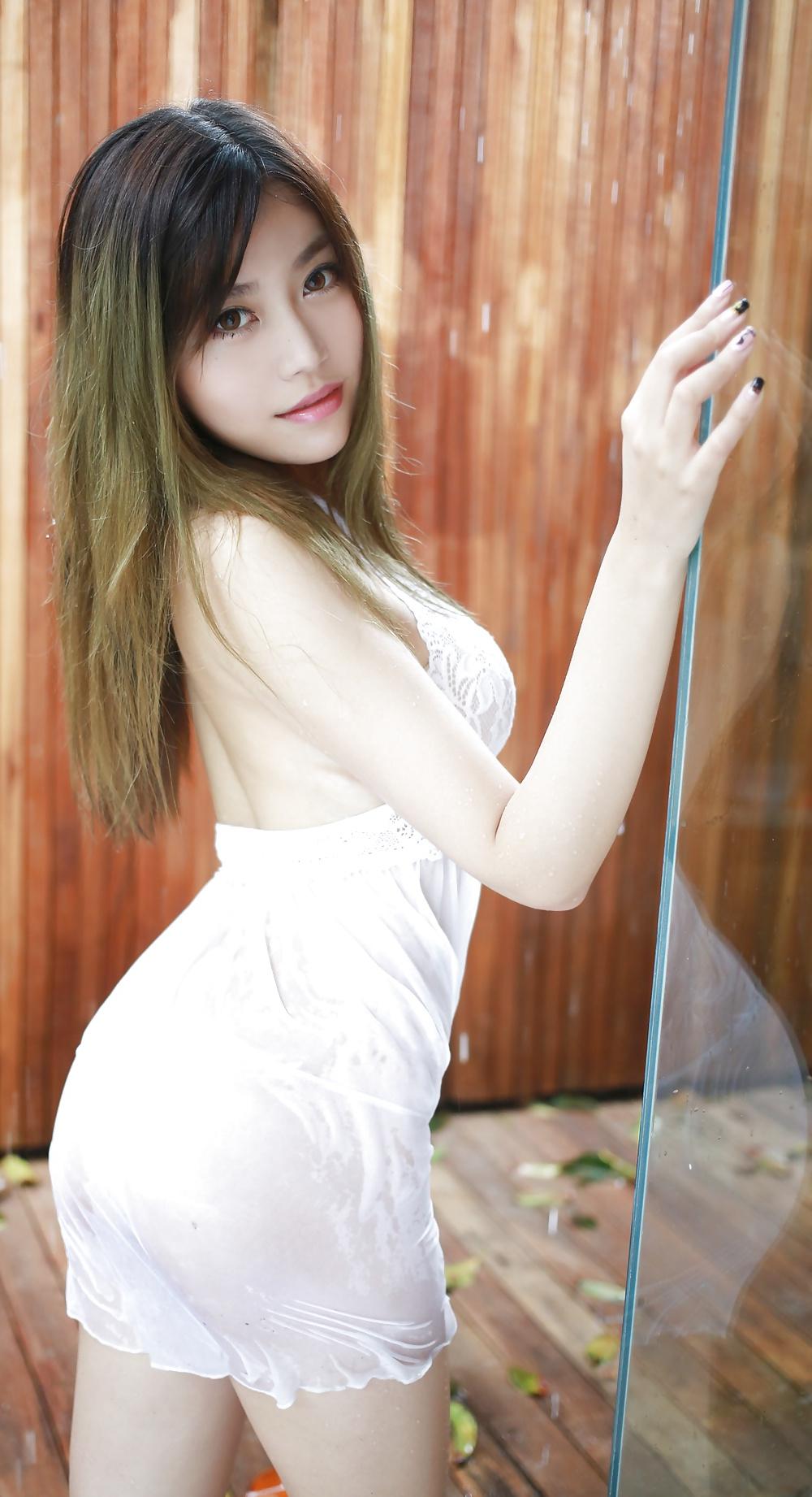 25P Sexy, really sexy asian women