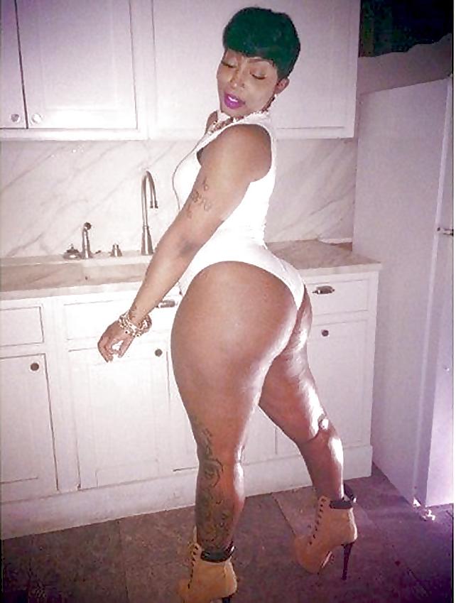 6P ES IST NUR WENIG ÜBER ASS IN THE KITCHEN VOL.17