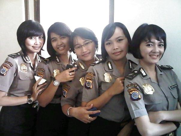 8P Uniform girls