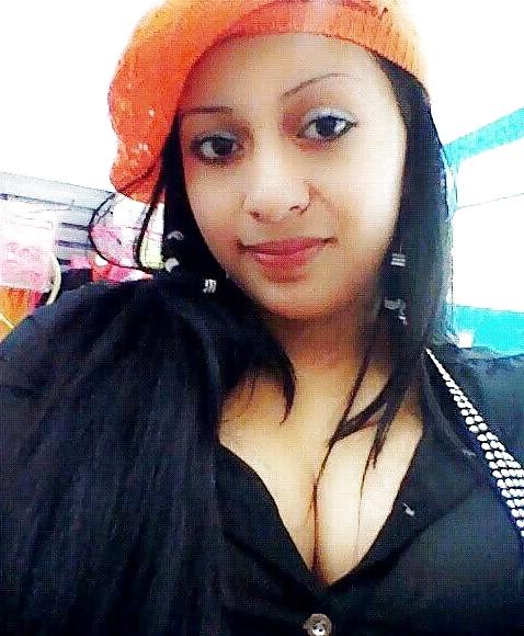 8P Latina cleavage