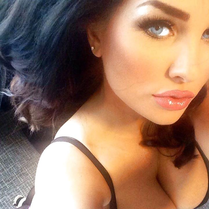 21P British Uk Facebook Beauties 4