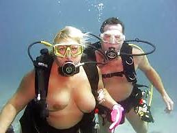6P Underwater sex
