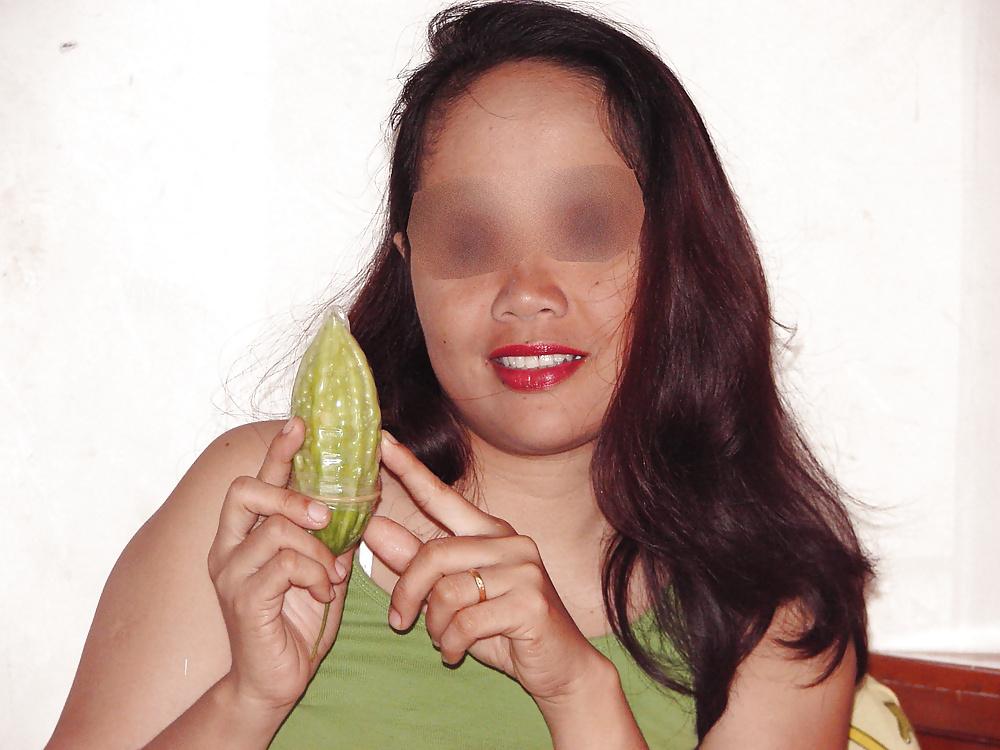 25P Asian Chubby Wife