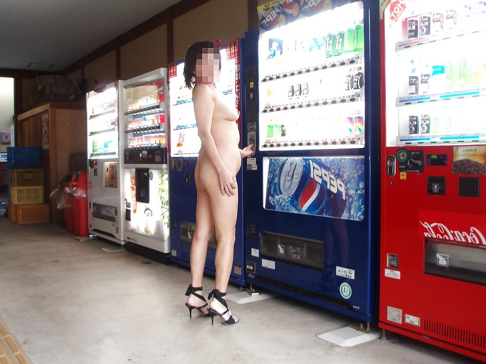 25P Asian outdoor pics 2