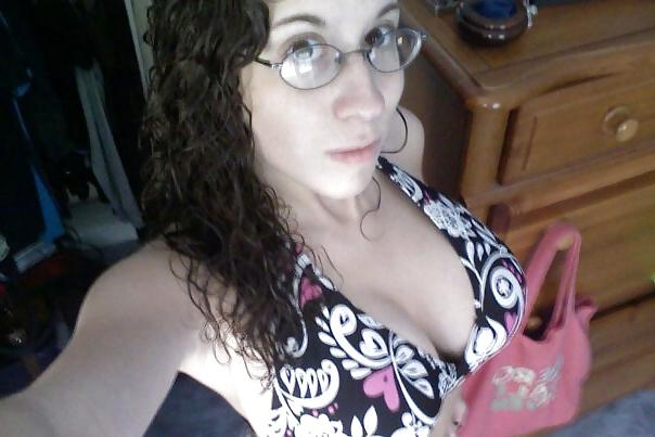 7P Busty Nerd