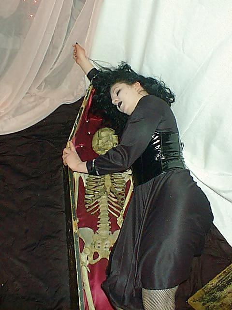 25P Anastaisa (5) Coffin (Gothic Alt. Punk Girl) 