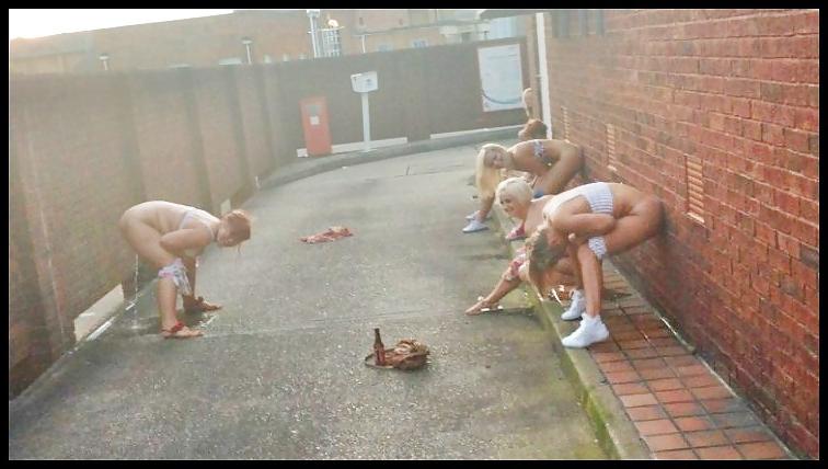 18P British chavs degrading comments