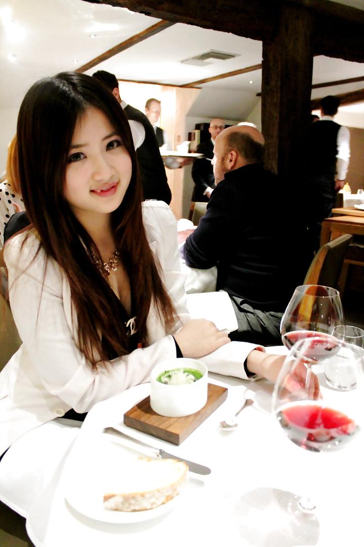 25P Asian cum toy for public breeding