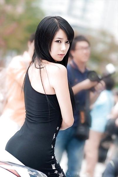 10P Korean Race Queens