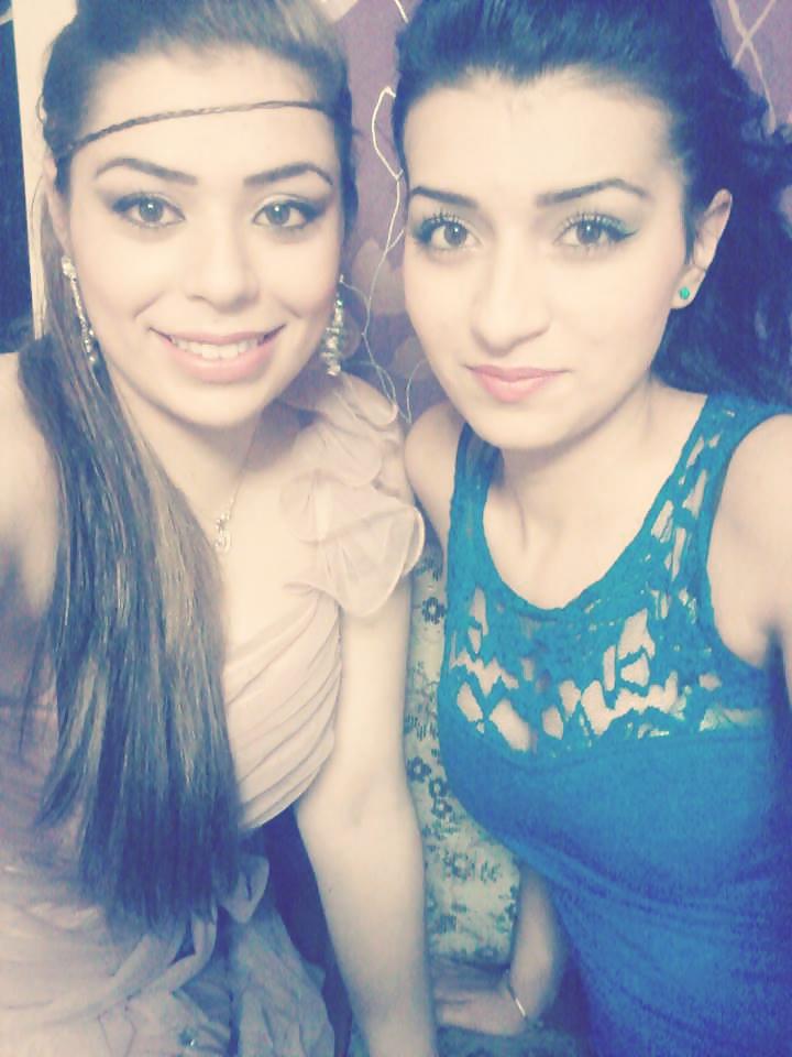 16P Turkish Girls! Which one is a pornstar?