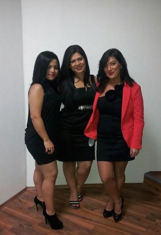 16P Turkish Girls! Which one is a pornstar?