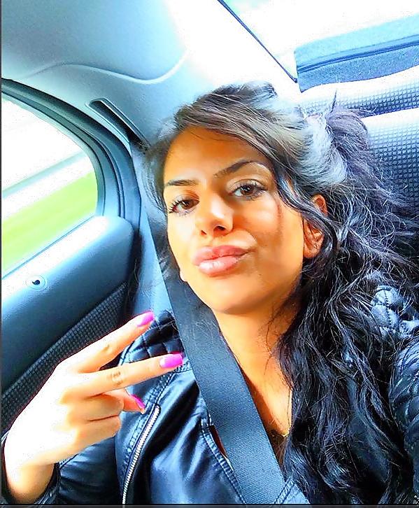 15P Turkish blowlips! Which mouth is built for cum?