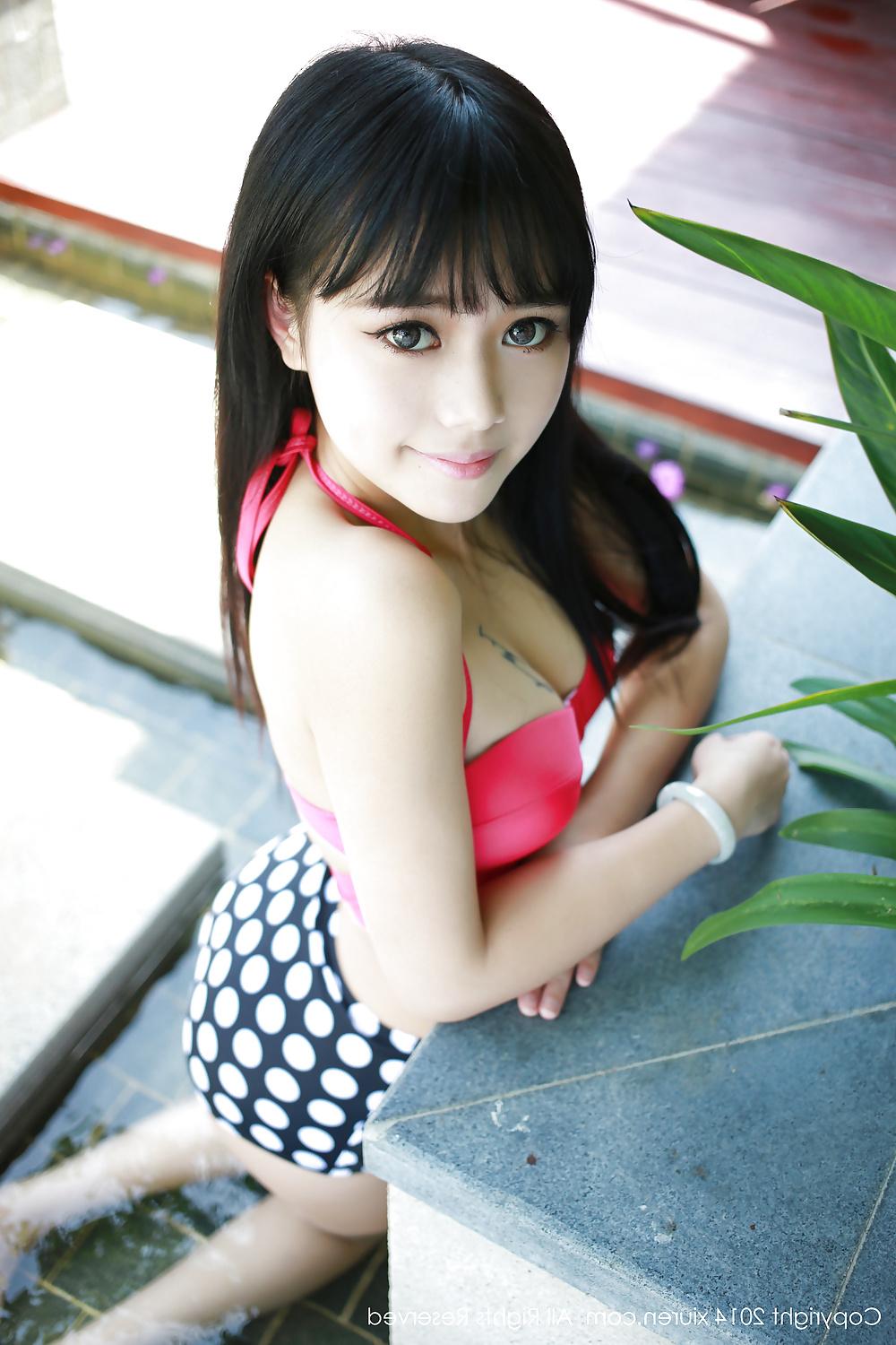 25P Sexy asian babe