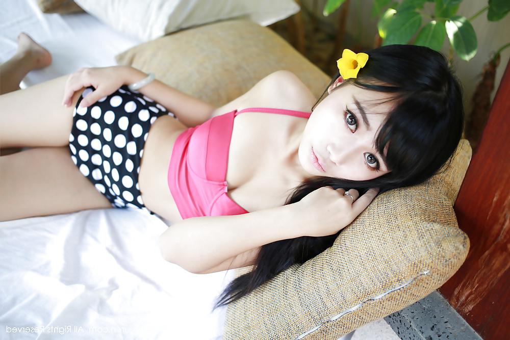25P Sexy asian babe
