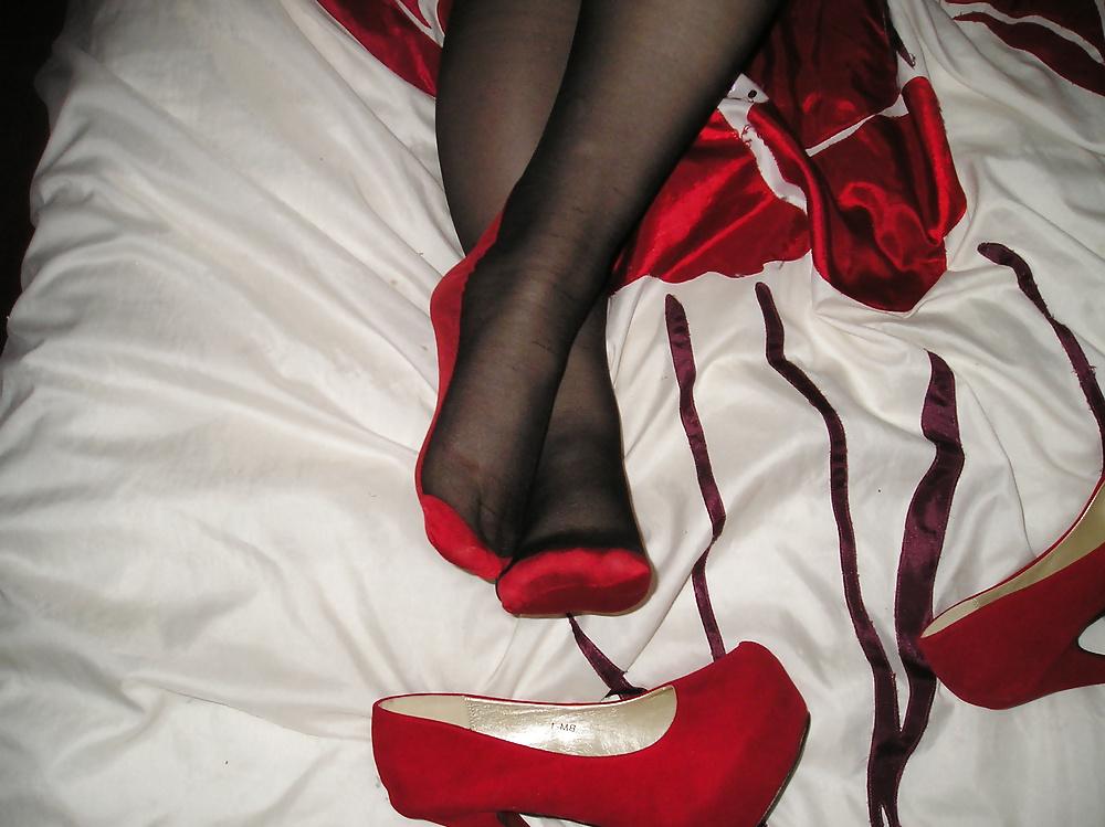 23P My girlfriends black and red seamed tights pantyhose