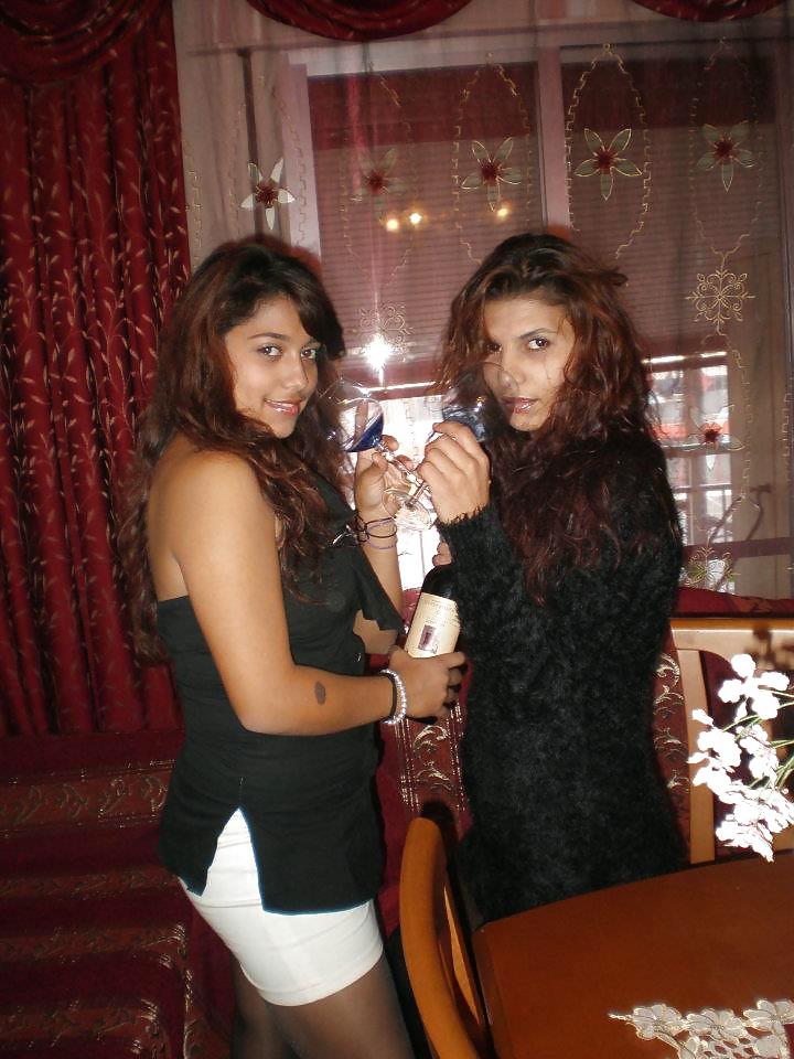 13P Turkish brunette stepsisters! Which one would you fuck?