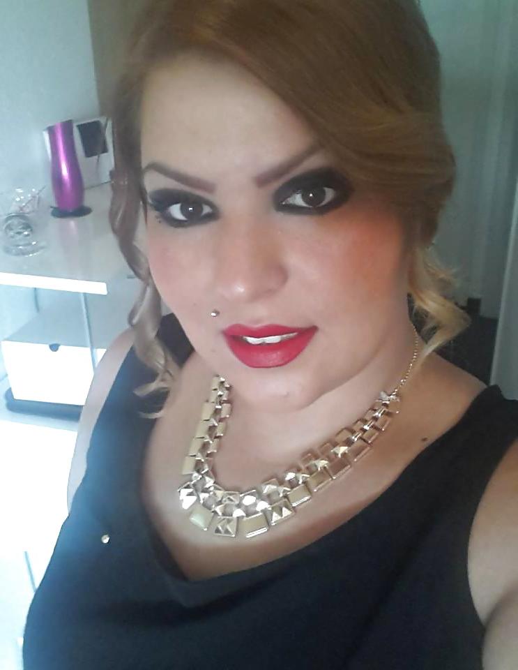 13P Turkish cleopatra eyes! On which face would you cum?