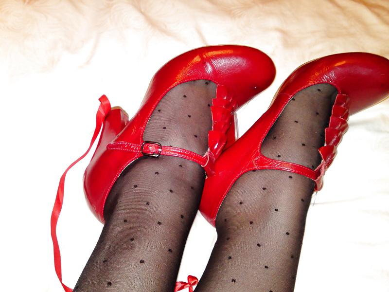 21P Feet And Legs