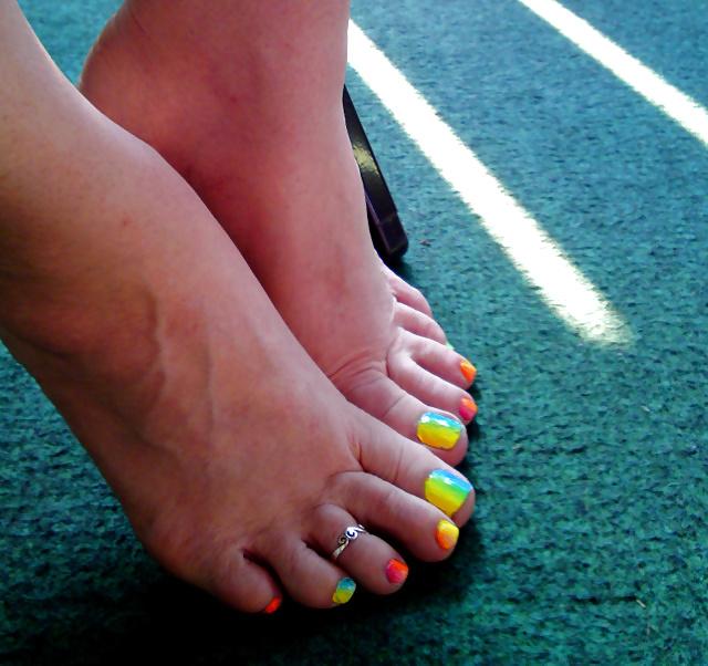 21P Feet And Legs