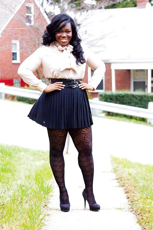 25P DAMN!  I just LOVE black girls in pantyhose! 
