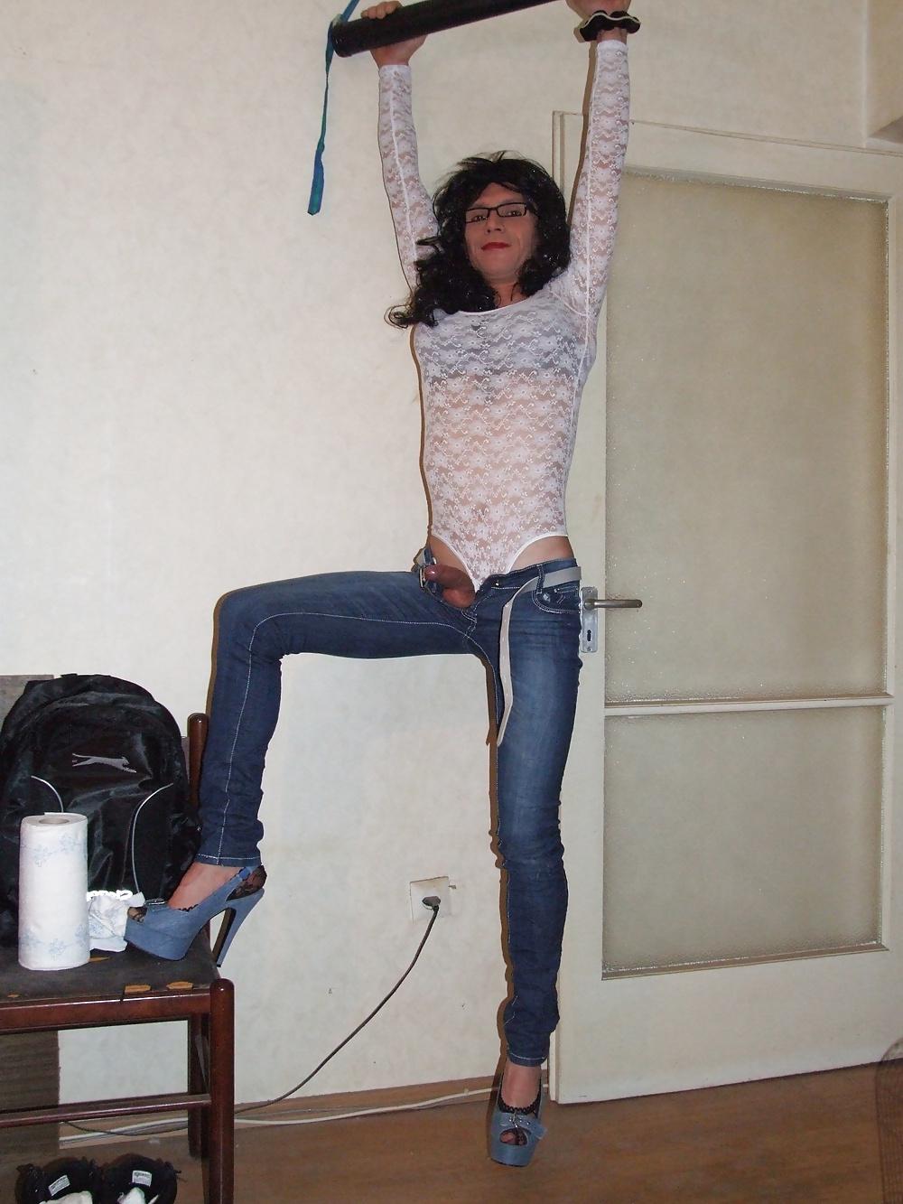 25P Amateur Transvestite Yvette black hair big cock