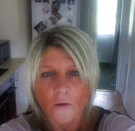 6P British Joanne Dean