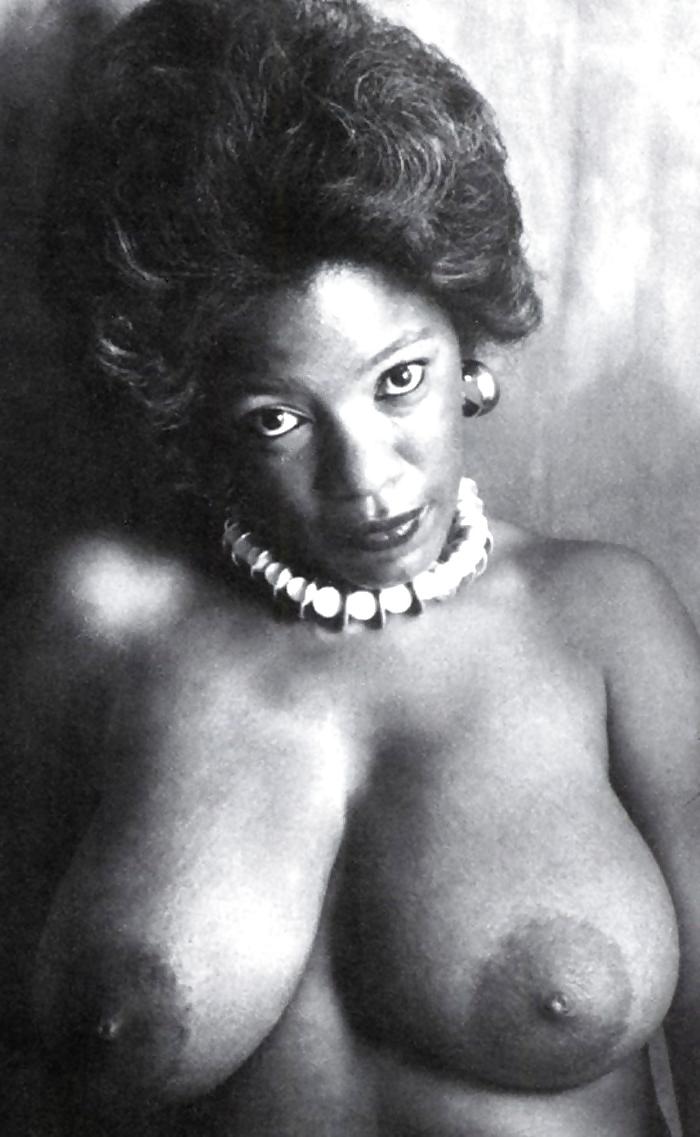 18P CLASSIC BLACK MILFS AND MATURES VOL.29