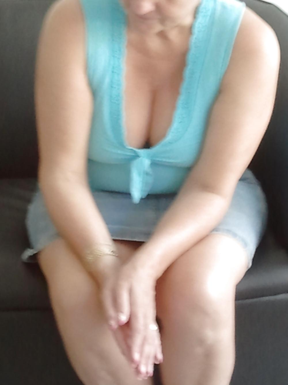 7P A british milf customer