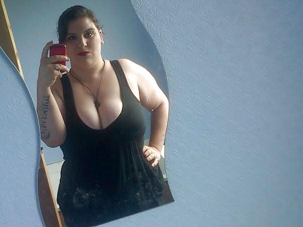 11P Gorgeous Scottish BBW Rebecca