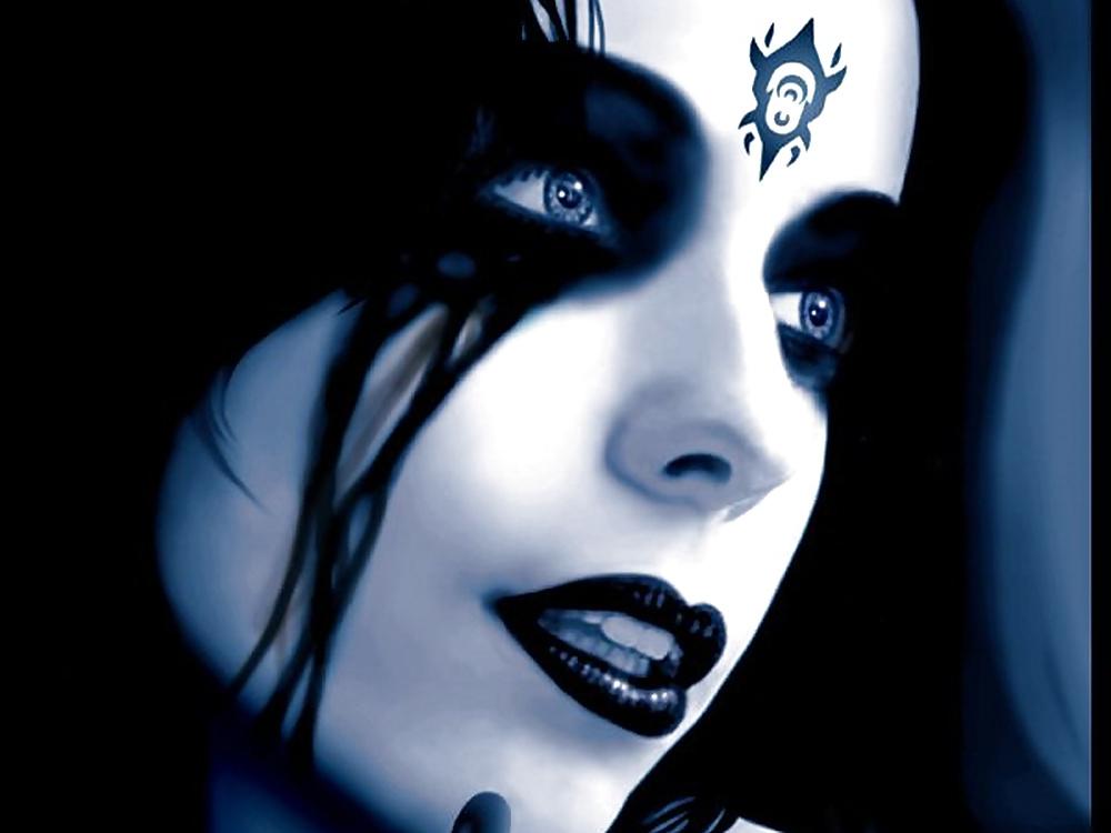 24P Art - Goth