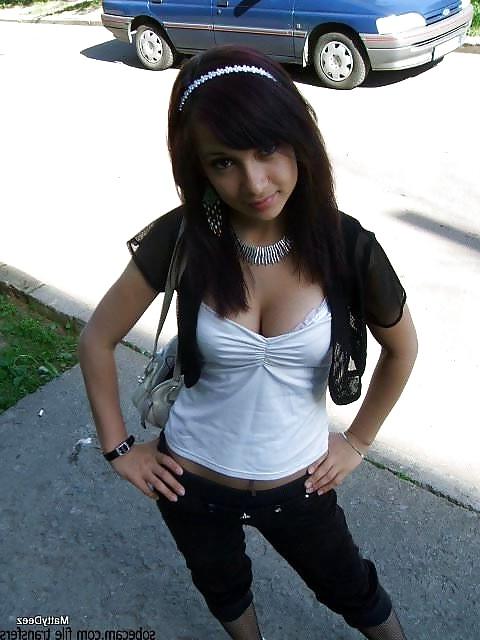 25P Cleavage & Stuff part.3