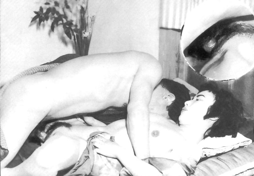 25P Vintage and Retro Asian Women