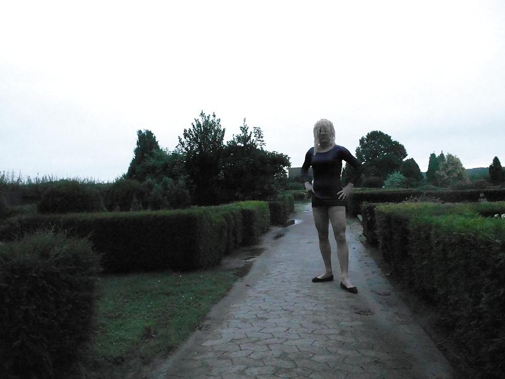 9P Waiting to give Outdoor Blowjobs Spend me ur CUM