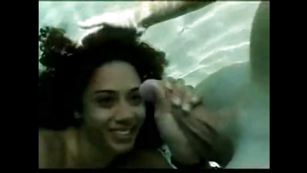 25P Underwater blowjobs