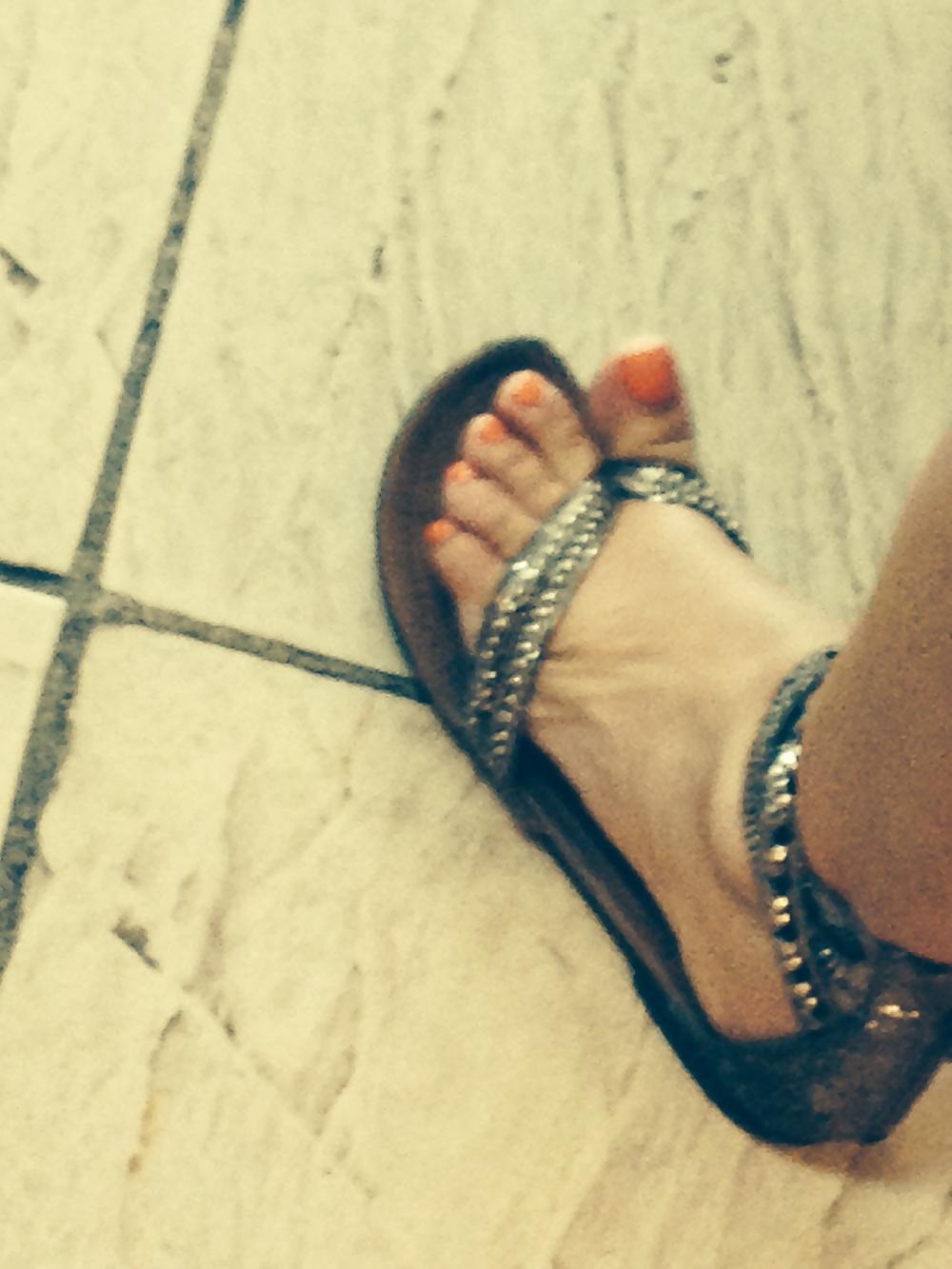25P Foot fetish, Sandals, bare feet, toes3