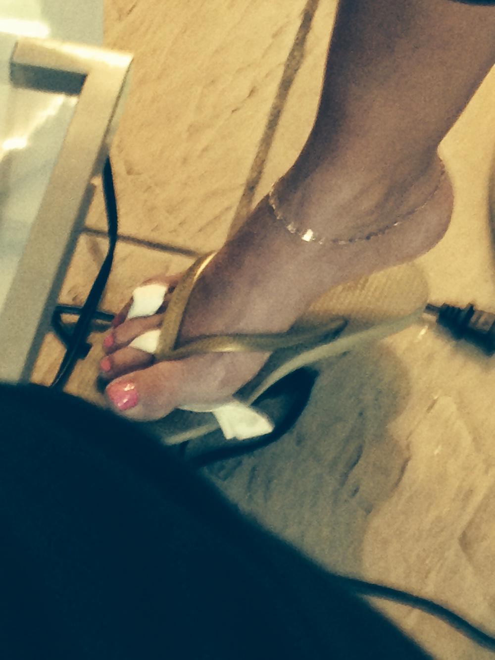 25P Foot fetish, Sandals, bare feet, toes3