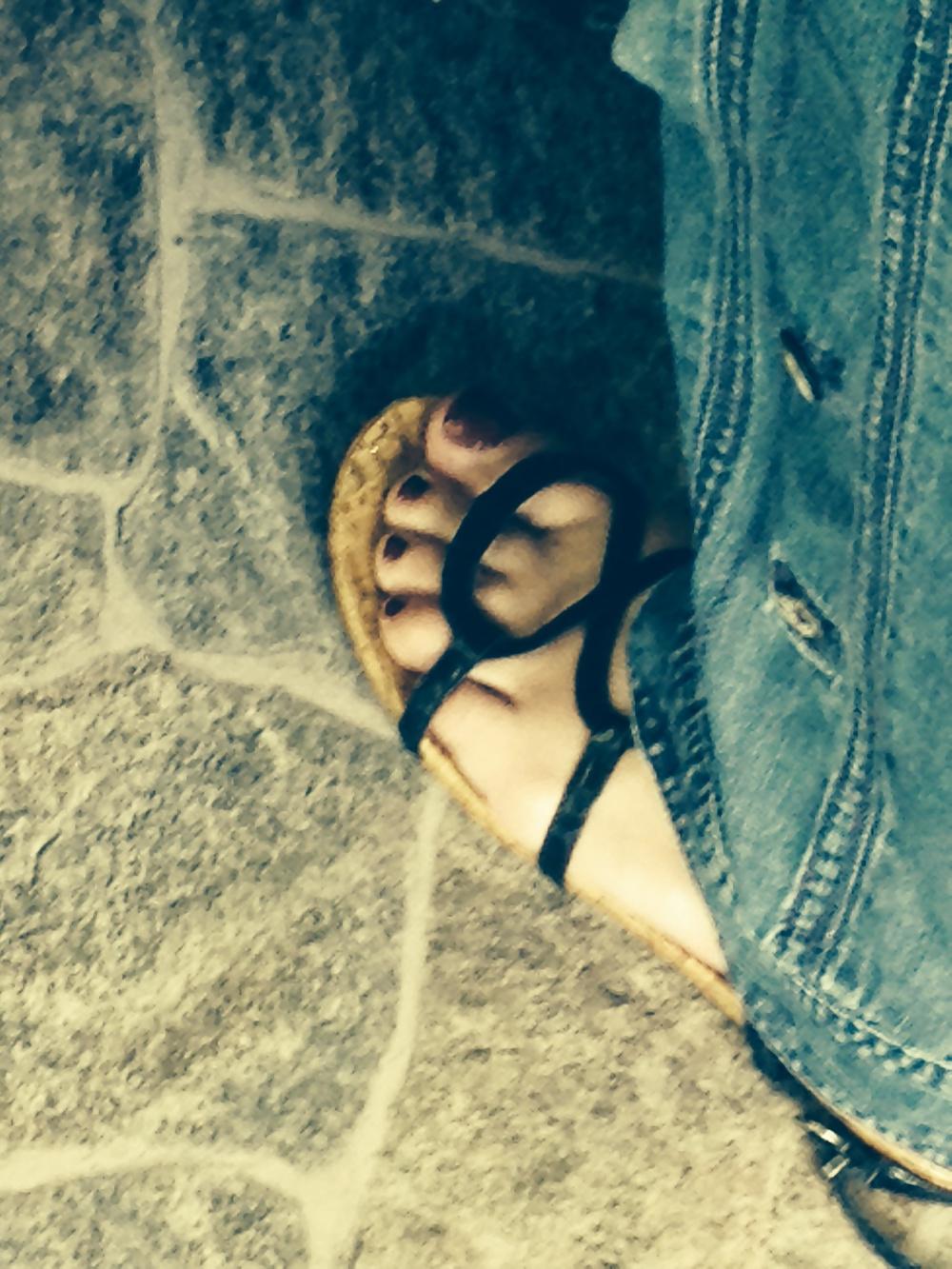25P Foot fetish, Sandals, bare feet, toes3