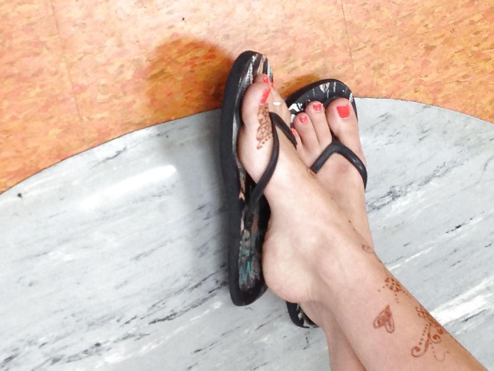 25P Foot fetish, Sandals, bare feet, toes3