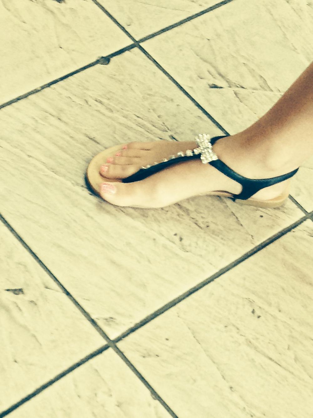 25P Foot fetish, Sandals, bare feet, toes3