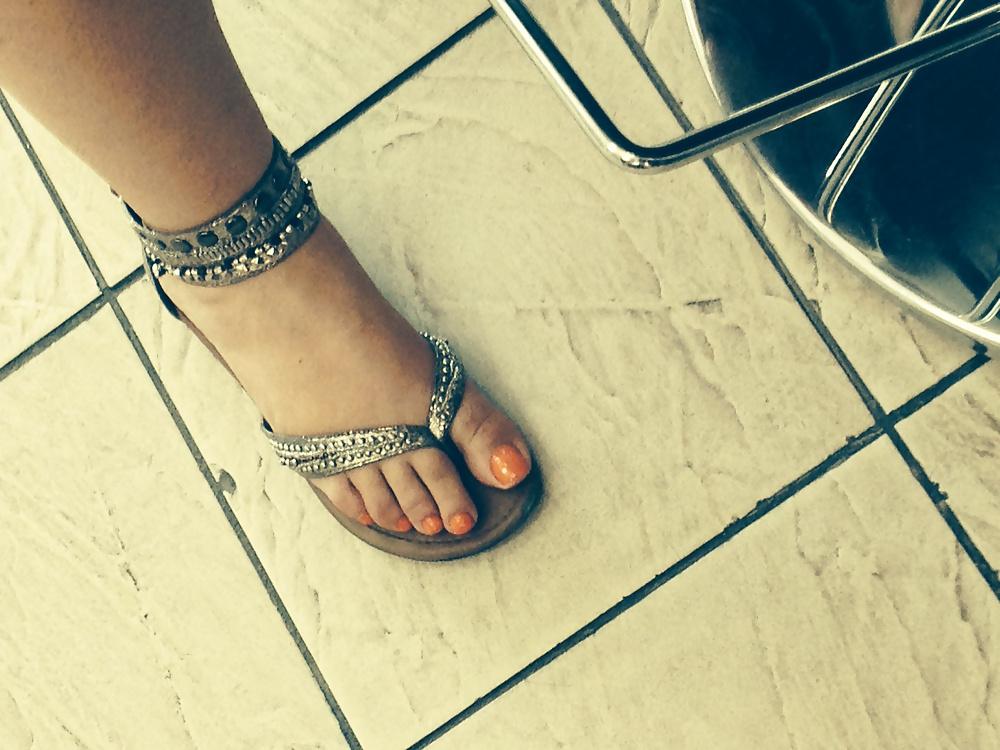 25P Foot fetish, Sandals, bare feet, toes3